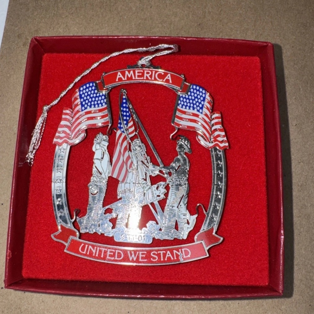 Vtg Christmas 3D Ornament America United We Stand Firefighters Flags 9-11